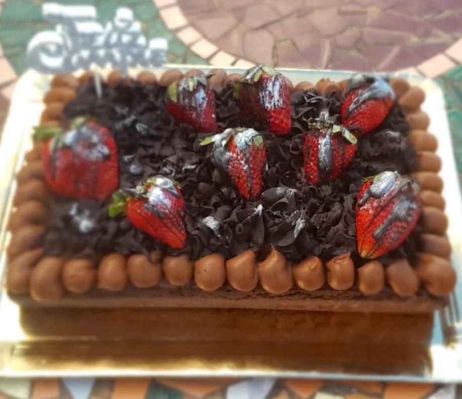 Brownie con ganache de chocolate negro